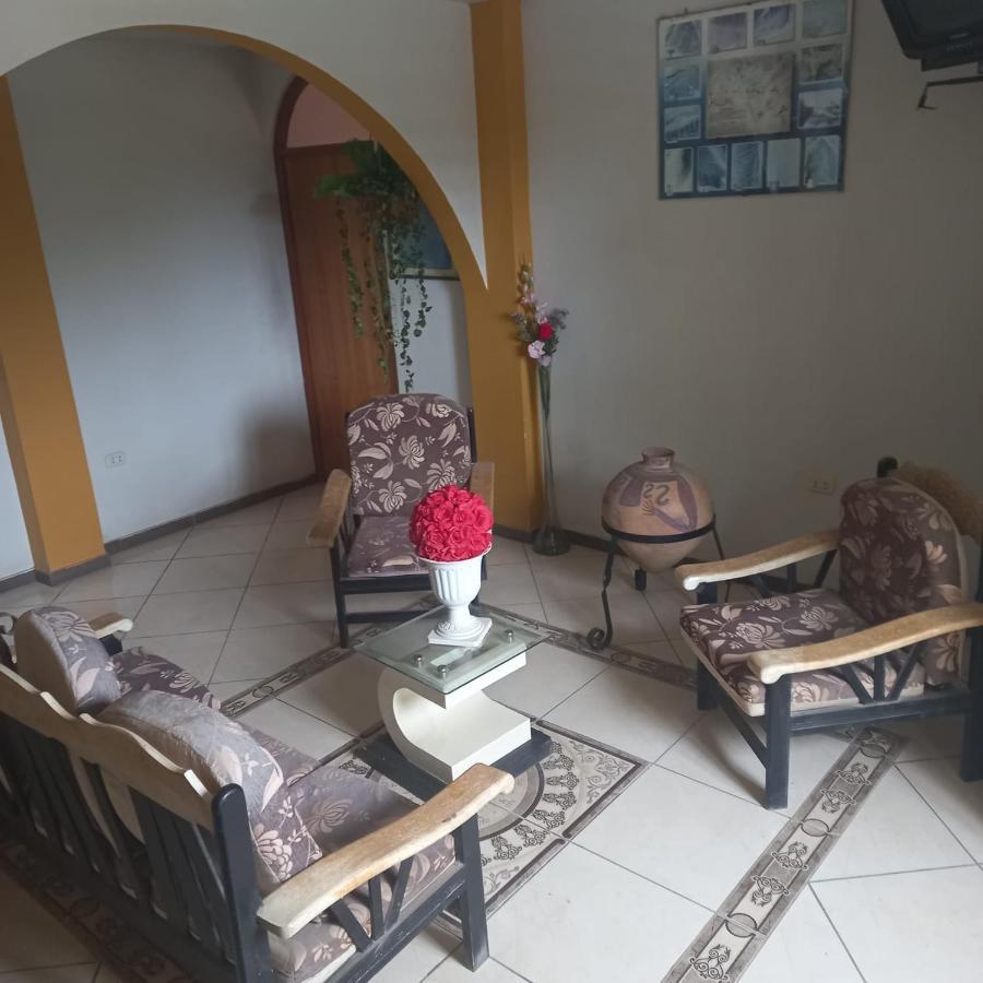 Hostal Luren Nazca Exterior photo